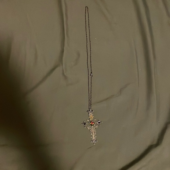 Cross necklace - Picture 2 of 3